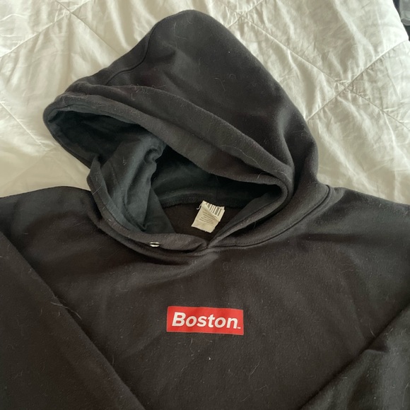 Black Boston cropped sweatshirt - Picture 2 of 2